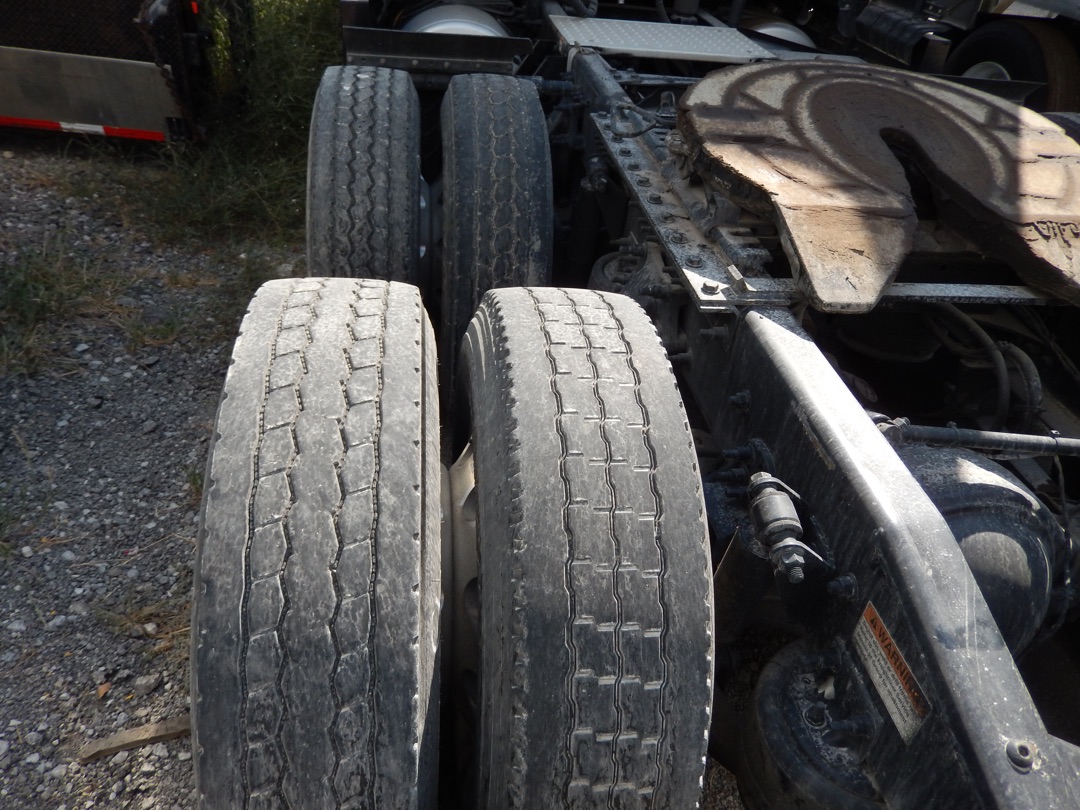 2019 FREIGHTLINER CASCADIA - Image 6